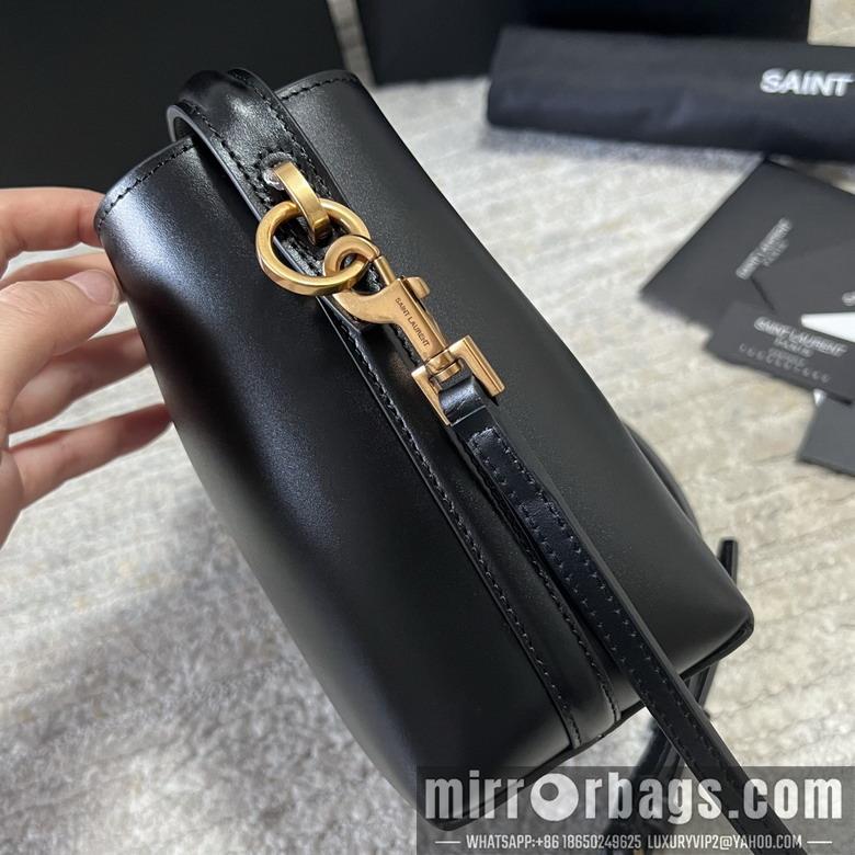 YSL Replica Bags YSL 765870 15x13x6cm 8D