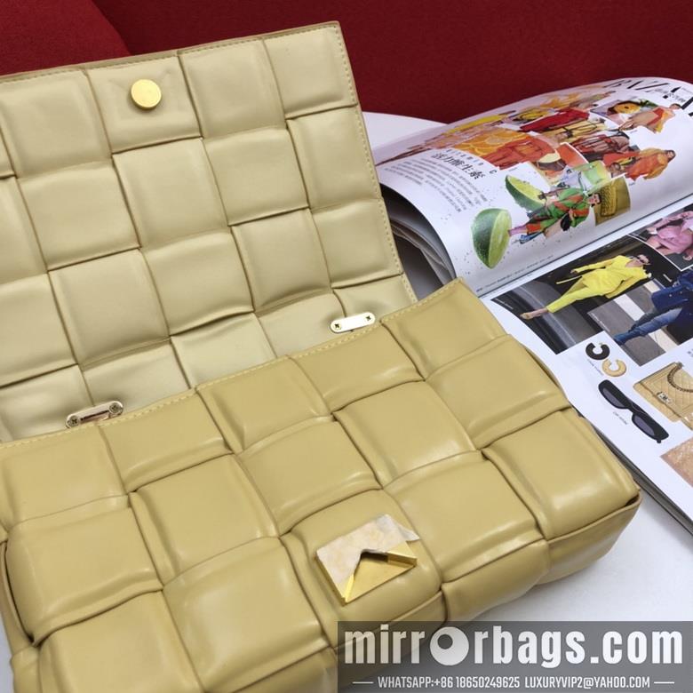 Bottega Veneta Replica Bags padded cassette 9942 26cm JY 2