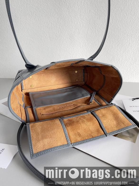 Bottega Veneta Replica Bags Arco33 666874 23x2x19cm BG
