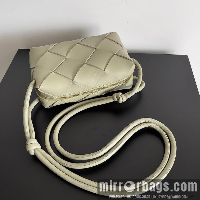 Bottega Veneta Replica Bags 709417 21x14x7cm BG 3
