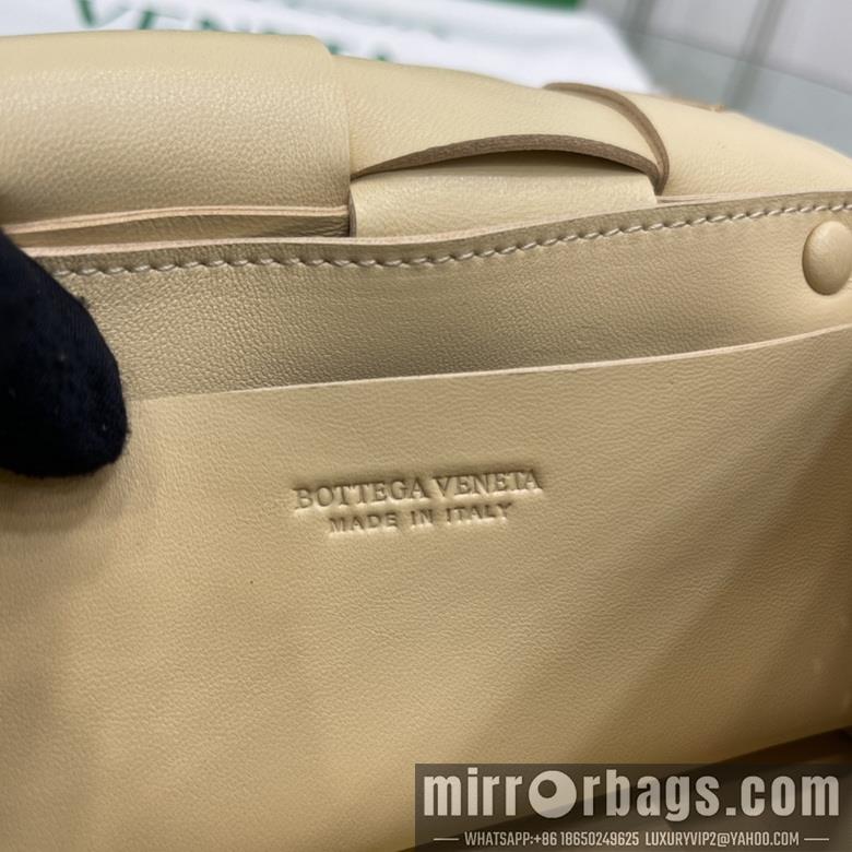 Bottega Veneta Replica Bags KF0015 17.5X9.5X5cm SL 14
