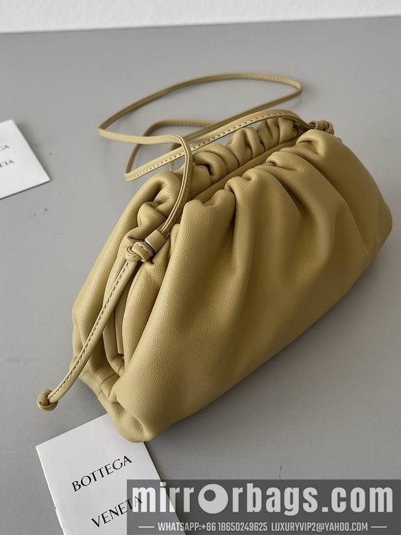 Bottega Veneta Replica Bags Pouch 23x13x5cm BG 13