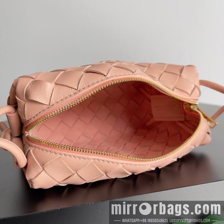 Bottega Veneta Replica Bags Loop 680254 17x10x6cm BG 3