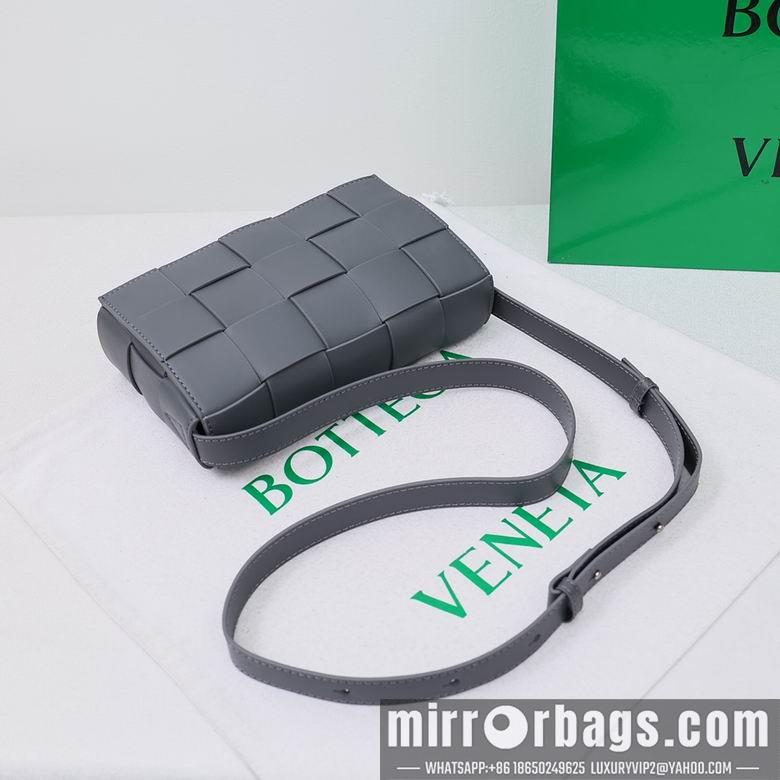 Bottega Veneta Replica Bags Cassette 3029 23X15X5.5cm XMY 11