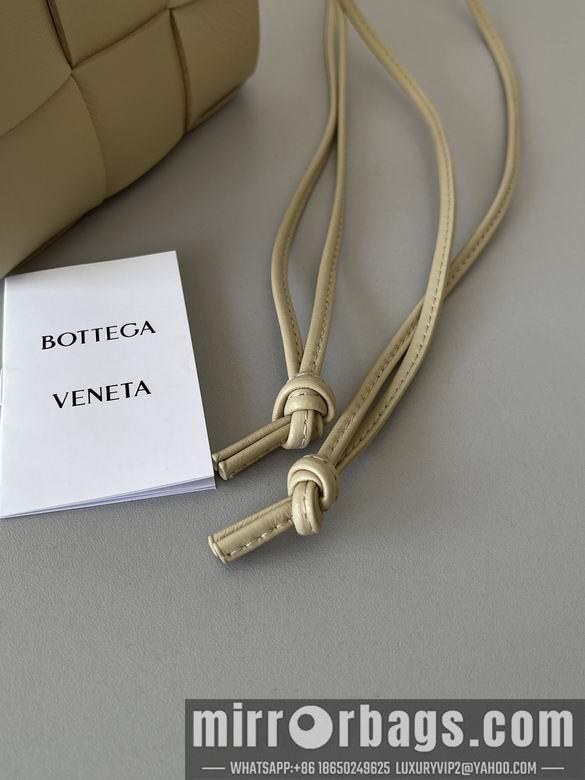 Bottega Veneta Replica Bags 680218 18x14x14cm BG 2