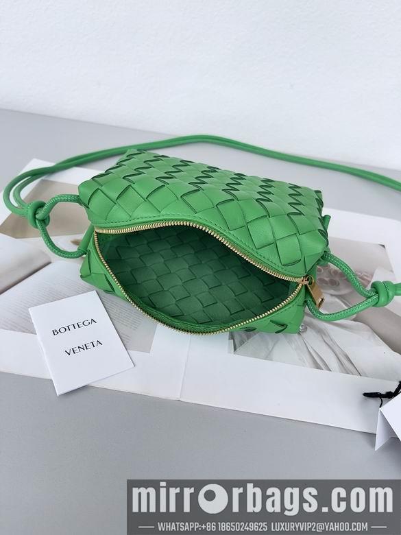 Bottega Veneta Replica Bags Loop 680254 17x10x6cm BG 5