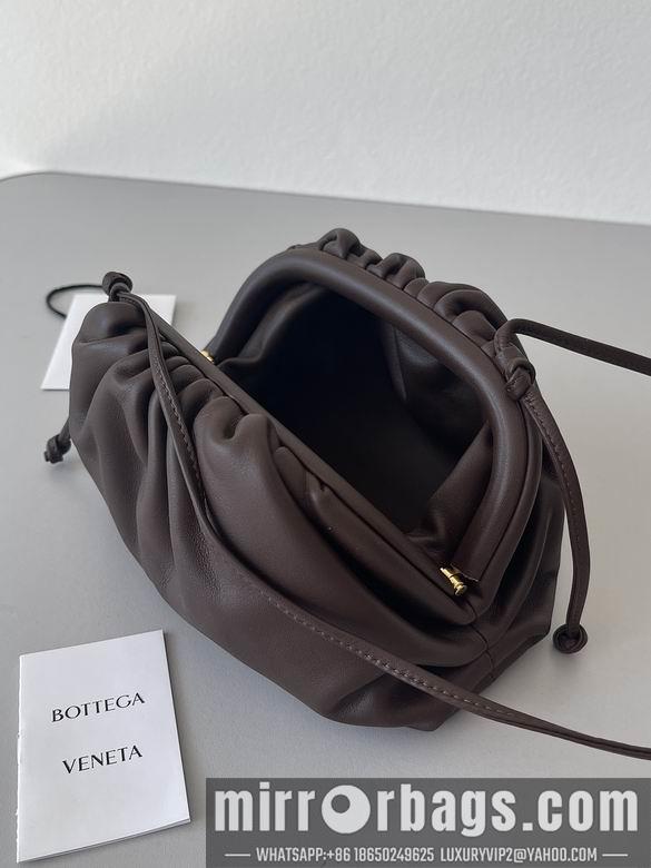Bottega Veneta Replica Bags Pouch 23x13x5cm BG 8