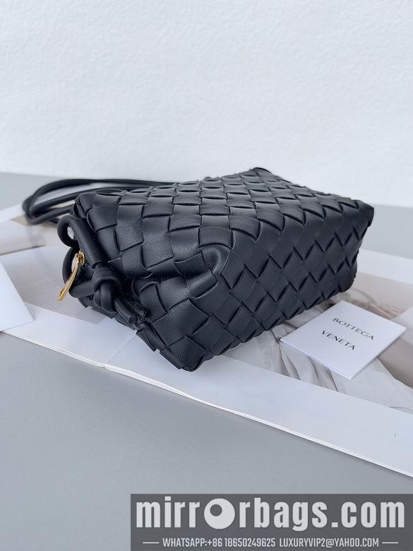Bottega Veneta Replica Bags Loop 680254 17x10x6cm BG 2