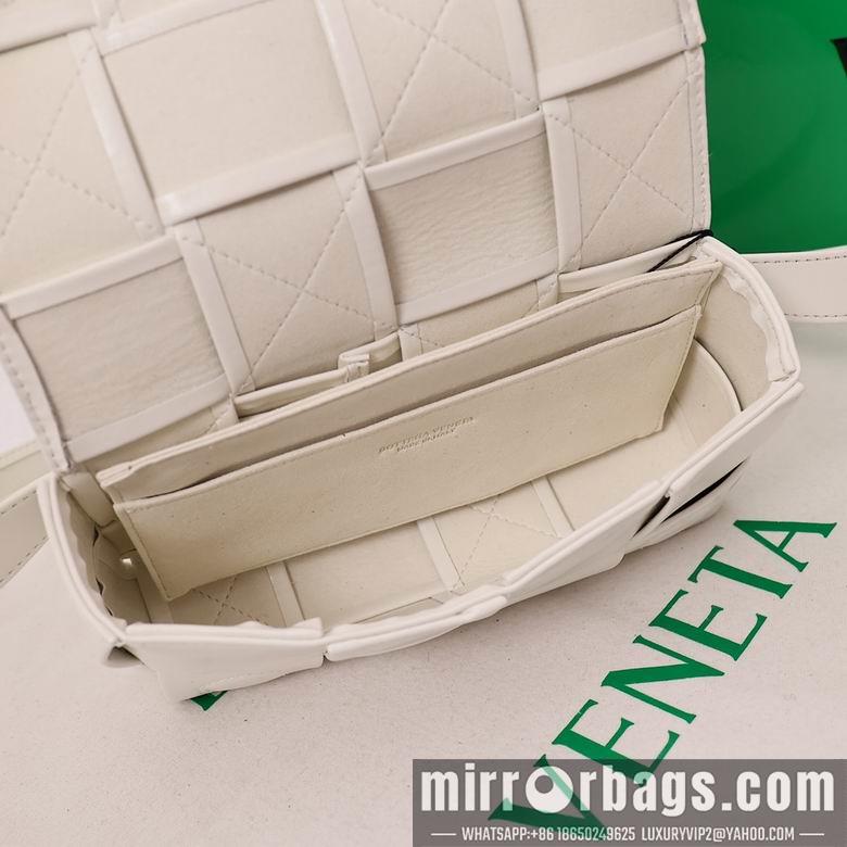 Bottega Veneta Replica Bags 6073-1 19.5X6X10.5cm XMY 1