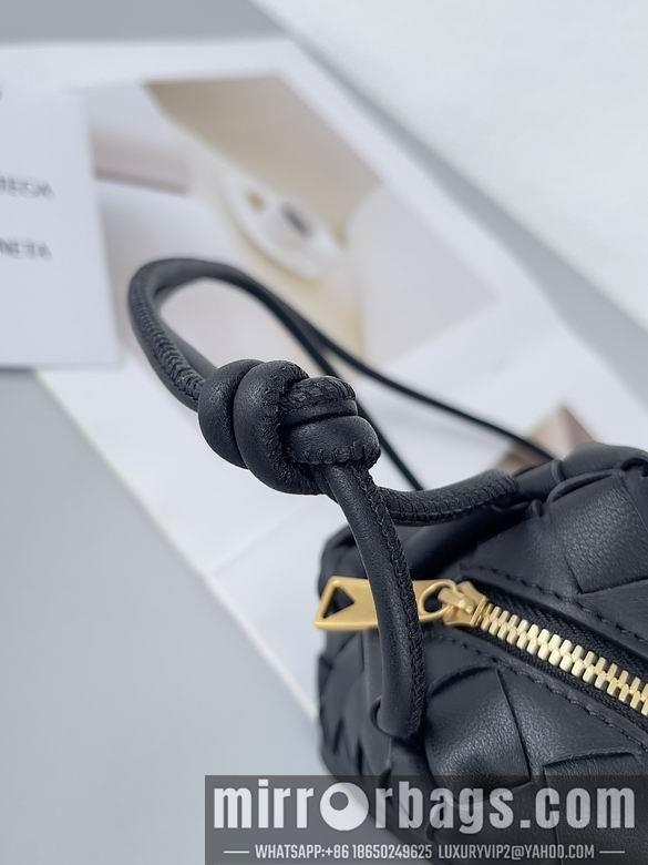 Bottega Veneta Replica Bags Loop 680254 17x10x6cm BG 2