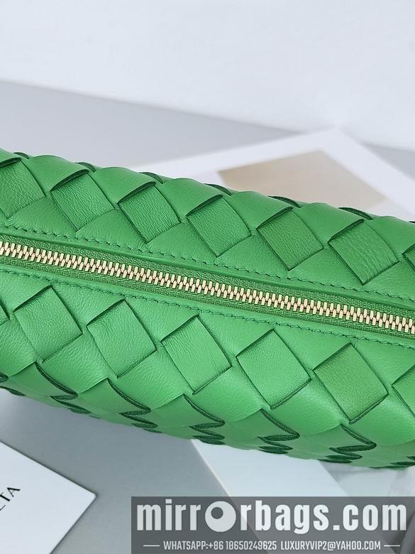 Bottega Veneta Replica Bags Loop 680254 17x10x6cm BG 5