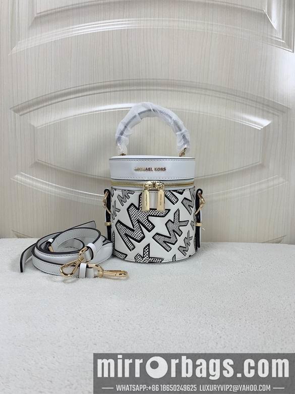 Michael Kors Bags 14X14X15cm 090926 DY 5