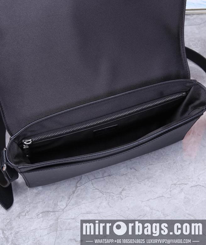 1:1 Louis Vuitton Bags WMM30807 28.3X18.3X4.3