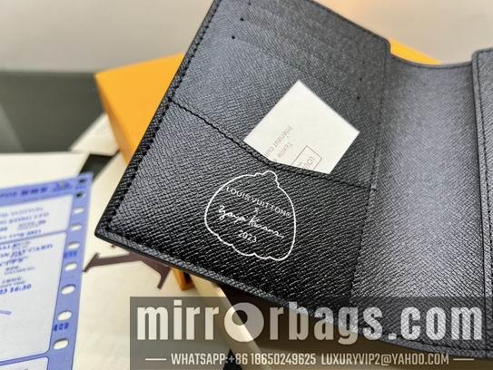 1:1 Louis Vuitton Bags M64502 10x14x2.5cm zy