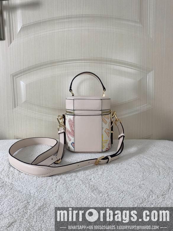 Michael Kors Bags 14X14X15cm 090926 DY 4