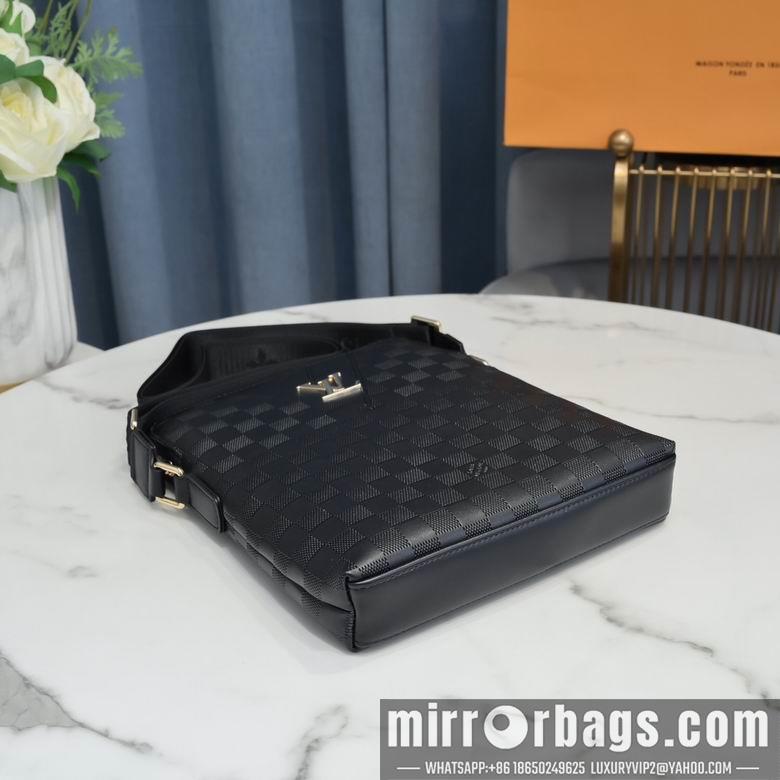 1:1 Louis Vuitton Bags WME1 25X27X4
