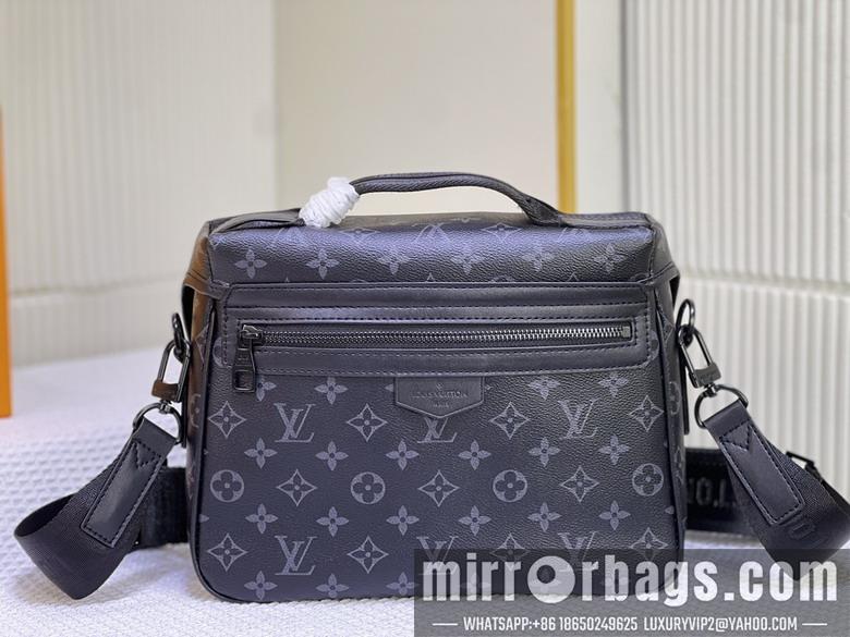 1:1 Louis Vuitton Bags Trail M46972 31x22x11cm ss1