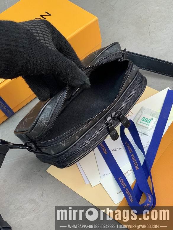 1:1 Louis Vuitton Bags M82542 11X18.5X6.5cm