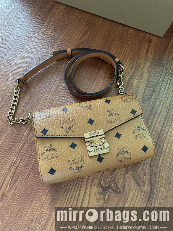 MCM Replica Bags 20534 trumpet DY 4