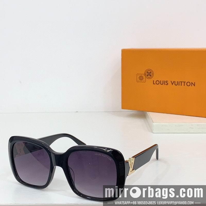 Replica LV Glasses smr53