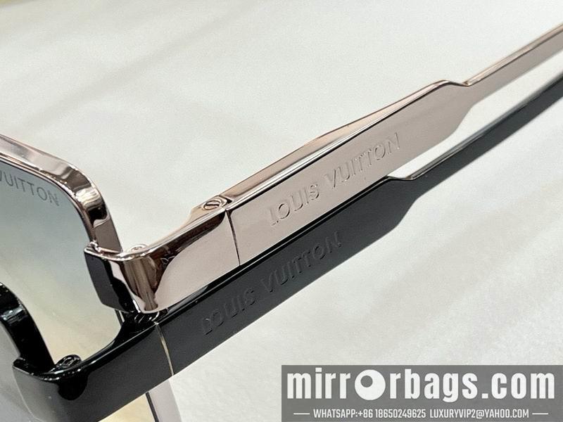 Replica LV Glasses smr62