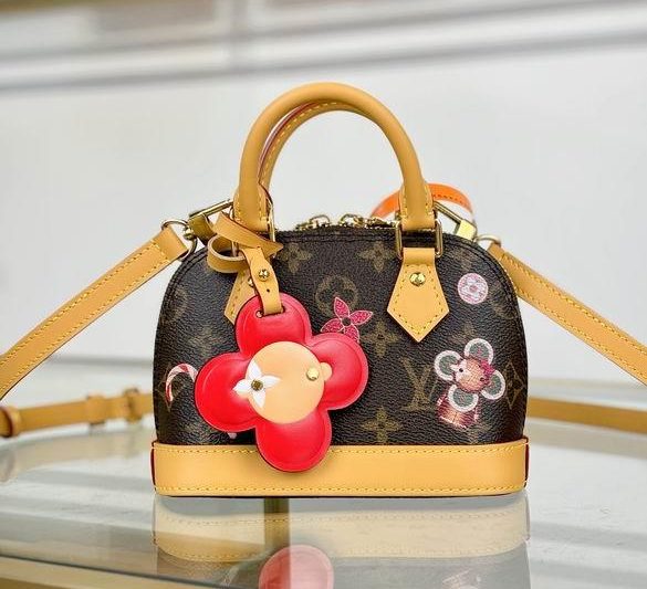 LV Replica Bags M12199 18X12X8cm