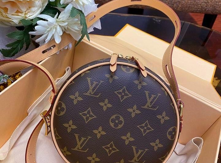 LV Replica Bags Boite Chapeau M45578 17x18x7cm