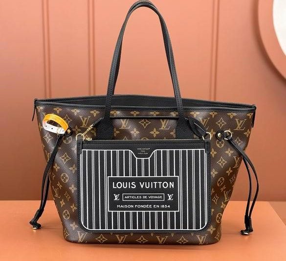 LV Replica Bags M11946 31X28X14cm