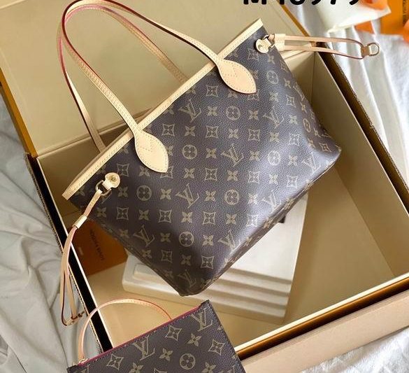 LV Replica Bags M46979 29X21X12cm