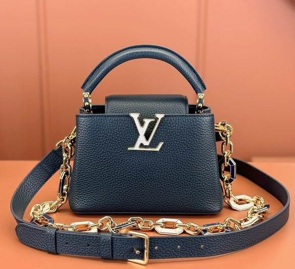 LV Replica Bags Capucines M24683 21X14X8cm YG 3colour