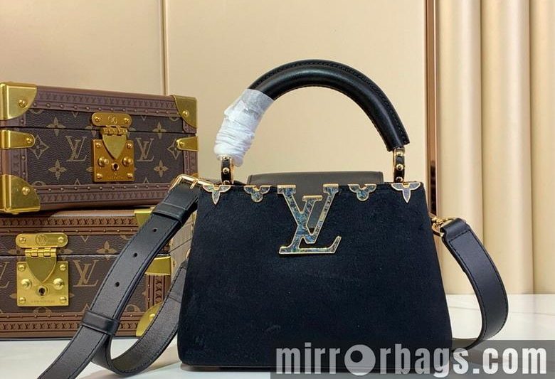 LV Replica Bags Cap m11924 13.6x8x21cm gf