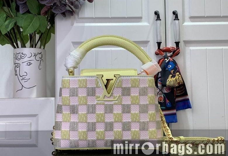 LV Replica Bags Capucines m24809 14X8X21cm