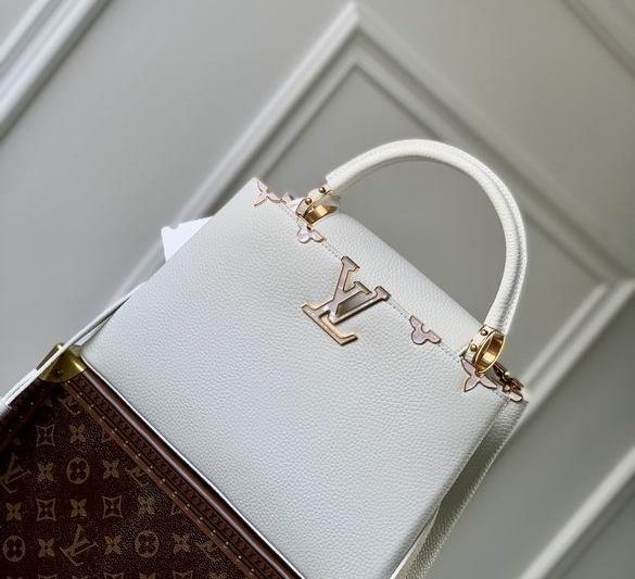 LV Replica Bags Capucines M23331 31.5x21x11cm gf