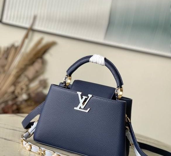 LV Replica Bags Capucines M23199 27x18x9cm gf1