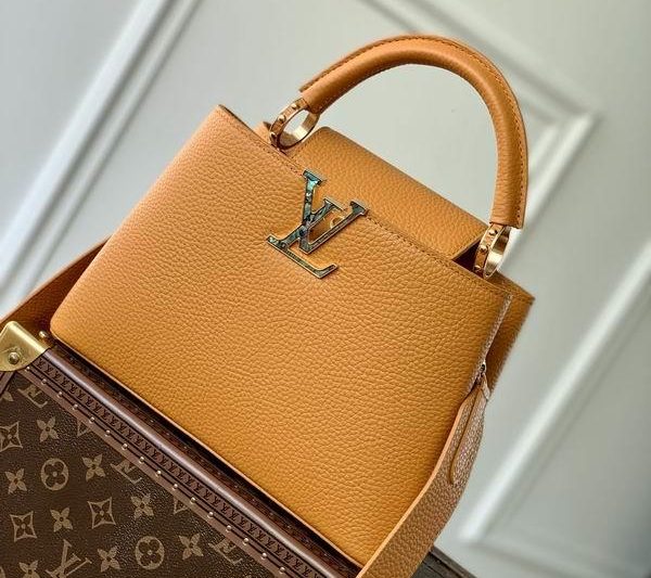 LV Replica Bags Capucines M21168 27x18x9cm gf