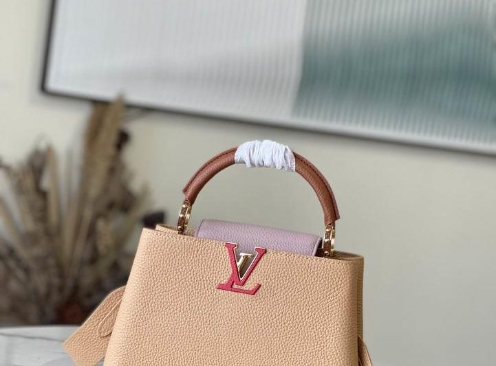 LV Replica Bags Capucines M20784 27x18x9cm