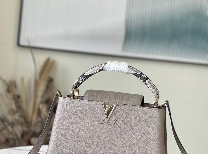 LV Replica Bags Capucines N92802淡咖色蛇31.5x20x11cm gf