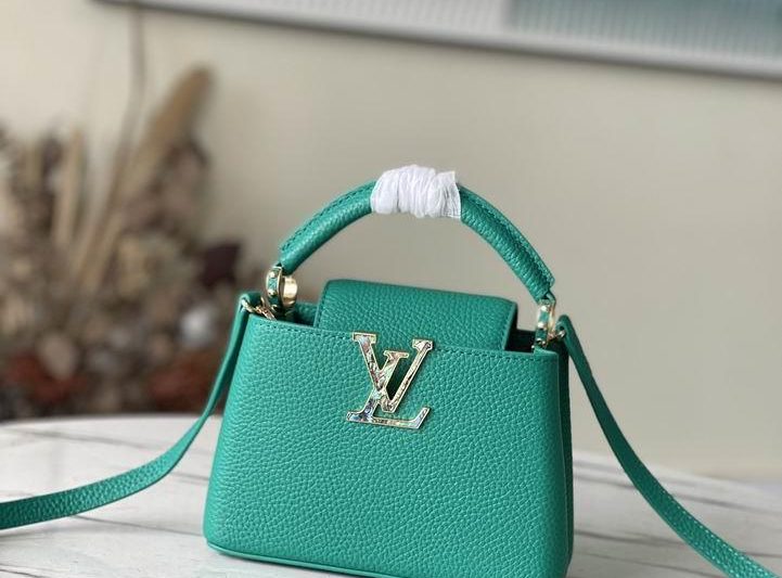 LV Replica Bags Capucines mini绿色贝母 M57219 21x14x8cm gf