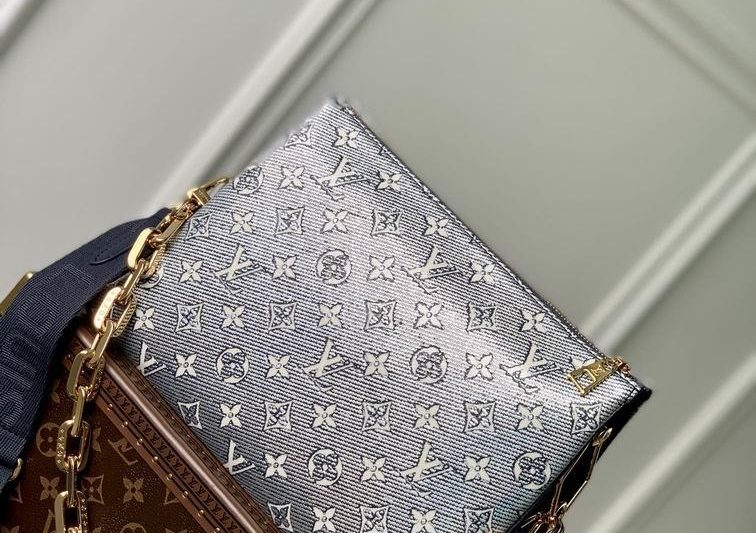 LV Replica Bags Coussin M23071 26x20x12cm gf