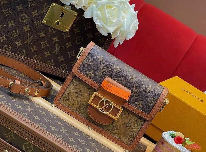 LV Replica Bags Dauphine M45959 20x15x9cm gf