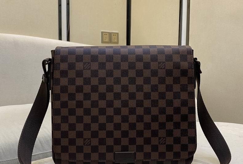 LV Replica Bags District N41272 33x27x9 cm