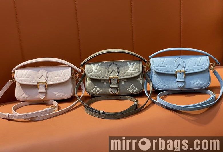 LV Replica Bags Diane M83300 19×10.5x6cm gf