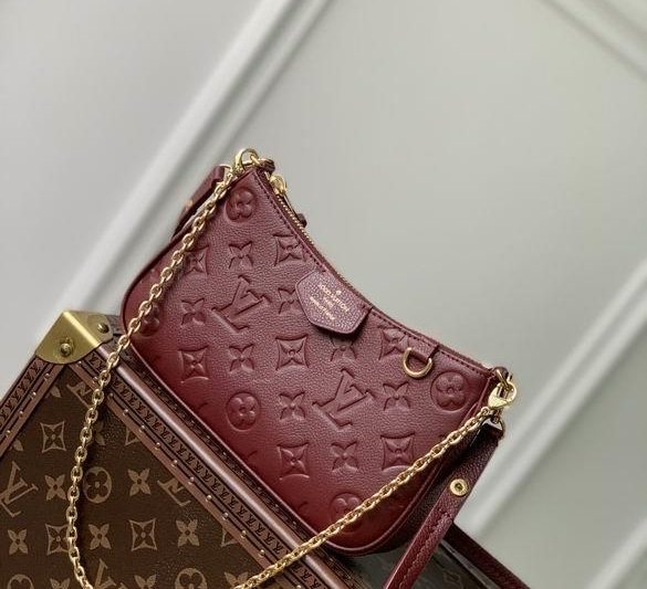 LV Replica Bags Easy Pouch On Strap M80349 19×11.5x3cm gf