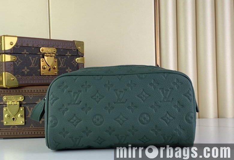 LV Replica Bags Dopp Kit M24442 28x15x16.5cm gf