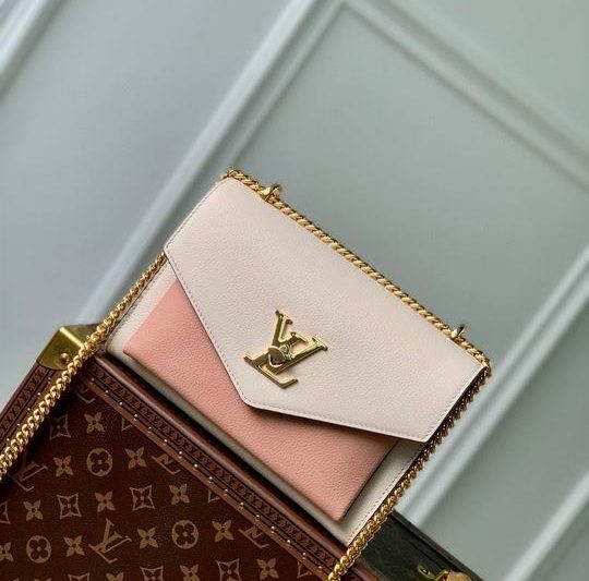 LV Replica Bags My Lockme M22190 22.5x17x5.5cm gf