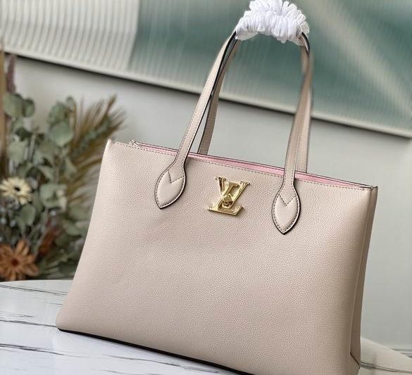 LV Replica Bags Lockme M57345 42x28x15 AF