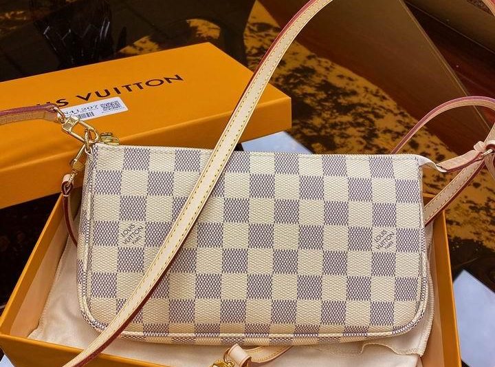 LV Replica Bags Damier Azur Mila N41207 21x13x3cm