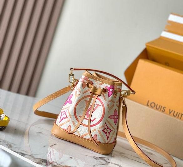 LV Replica Bags M83620 13X16X10cm YG 2colour