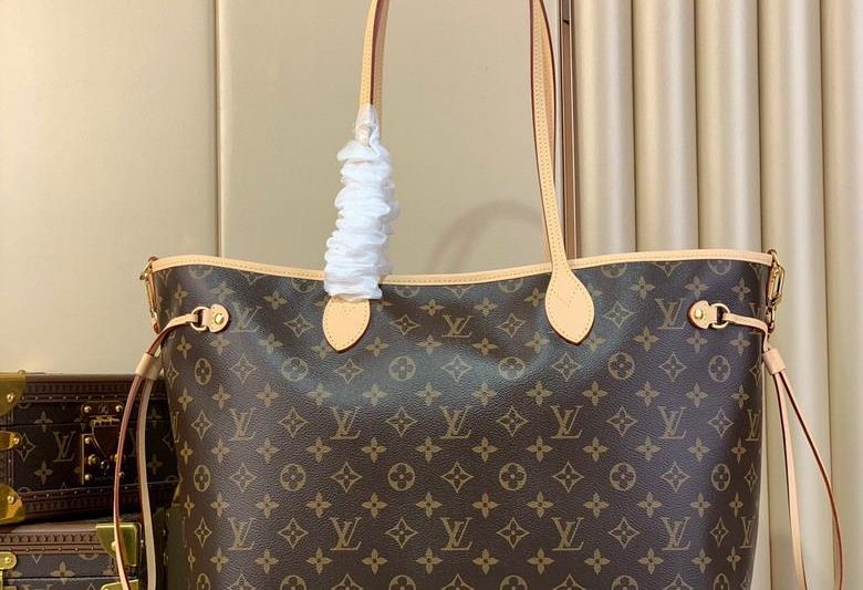 LV Replica Bags Neverfull m11948 32x19x39cm gf