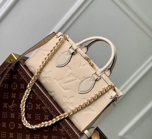 LV Replica Bags OnTheGo M23698 25x13x10cm gf